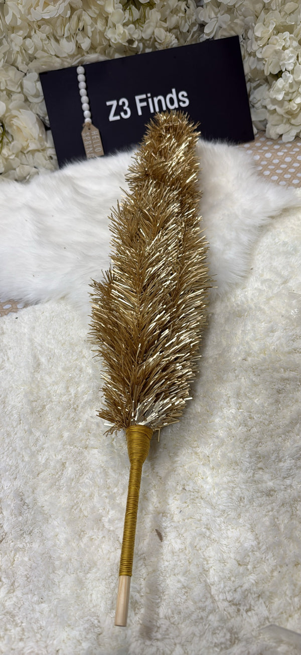 Gold Tinsel Feather Christmas Tree — Tabletop Decor with Wood Base │ Z3 Grade: 🟡 Open Box – Unused