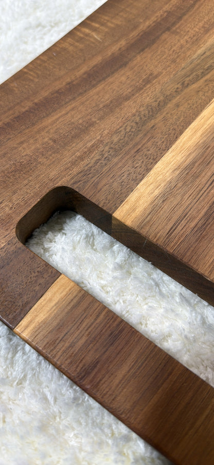 Babilonia Extra Large Acacia Serving Board — 36" Charcuterie Board with Handles │ Z3 Grade: 🟠 Inspected & Tested