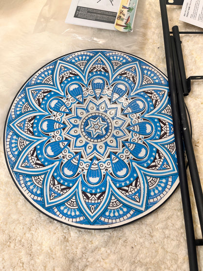 Outsunny Mosaic Folding Patio Side Table – 14" Round, Blue │ 🟡 Z3 Grade: Open Box – Unused