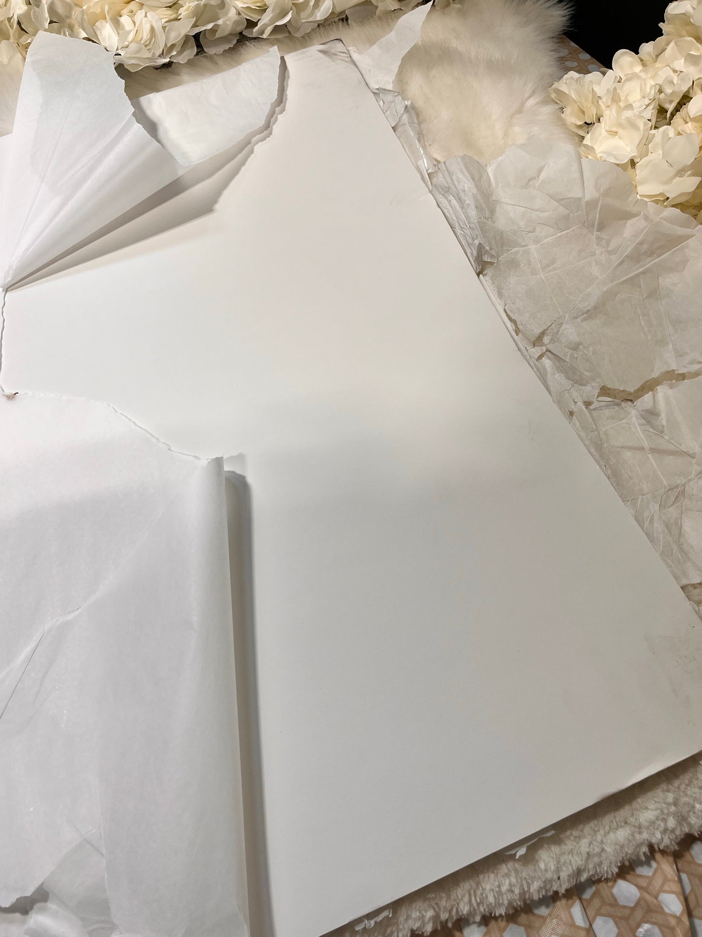 White Poster Board 24x36 250GSM - 27 Sheets │ 🟡 Z3 Grade: Open Box – Unused